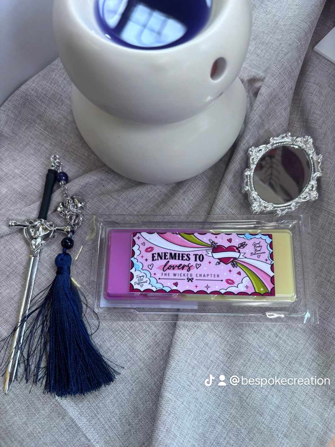 Bookish Enemies to Lovers Wax Melts