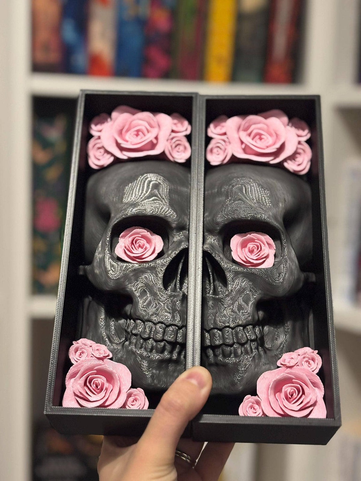 Book nooks / Pair of Book end skull with flower: Black / Light Sakura pink