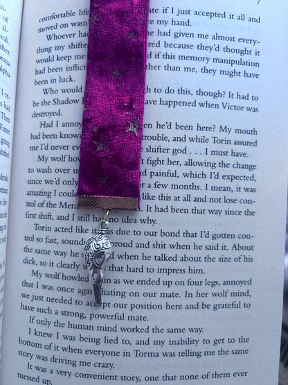 Velvet Charm Bookmark – Gothic & Fantasy Bookmarks