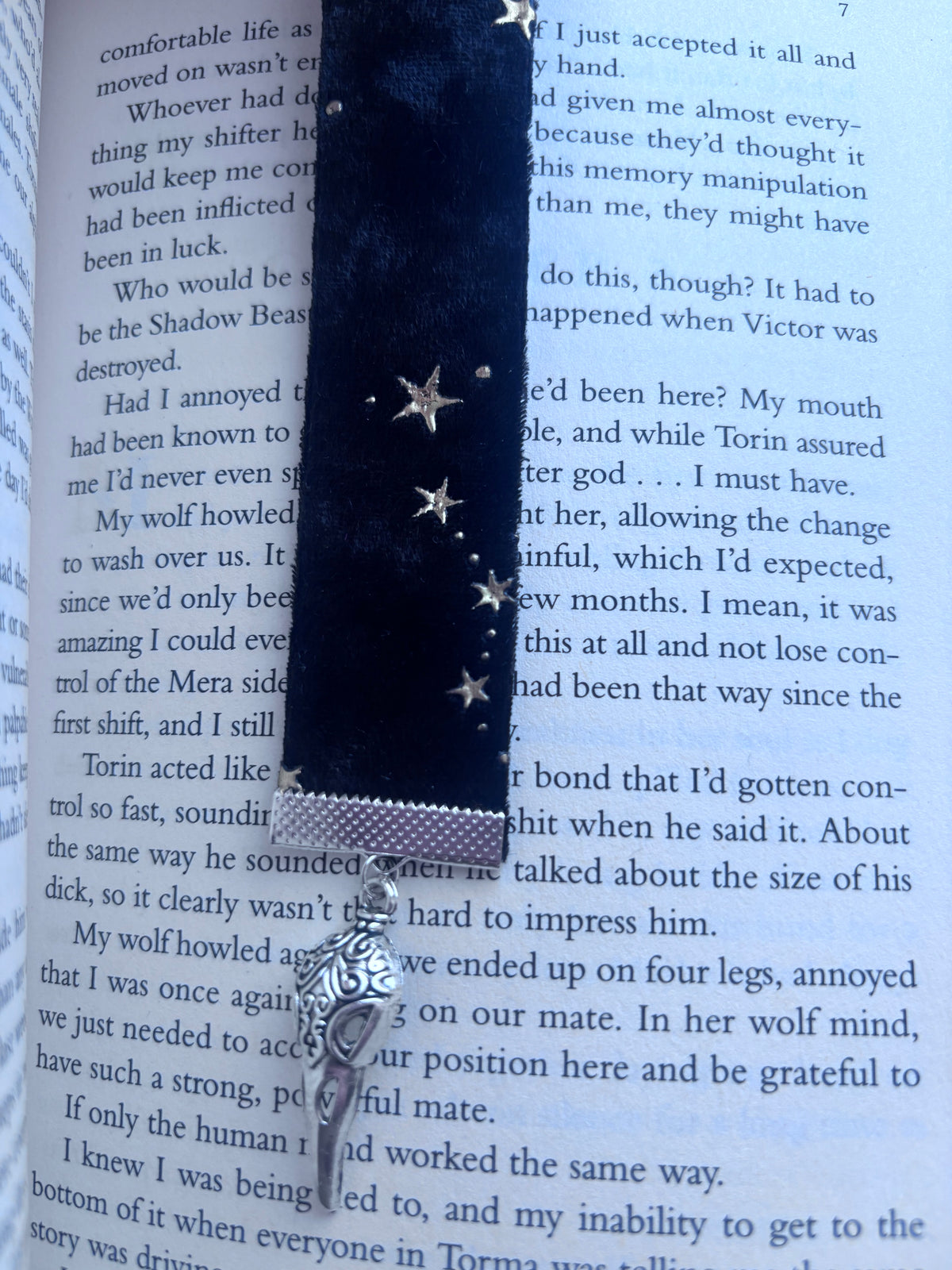 Velvet Charm Bookmark – Gothic & Fantasy Bookmarks